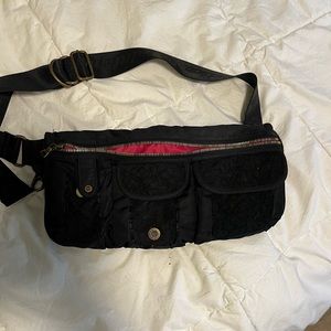 Lululemon dog walking pouch